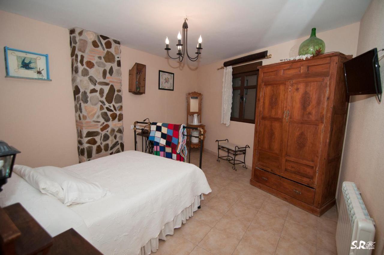 Casa Rural Abuela Maxi Ríolobos Екстериор снимка